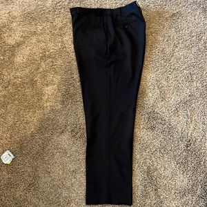 Kirkland Signature wool men’s dress slack (42x32) - Black